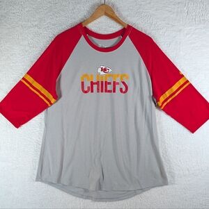 48-Nike Red and Gray Tee Chiefs ( Sign‎ Of Wash Wear)